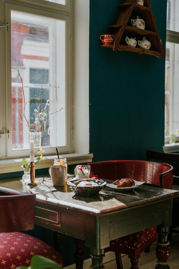Kefs Guesthouse & Cafe Ерескебінґ Екстер'єр фото